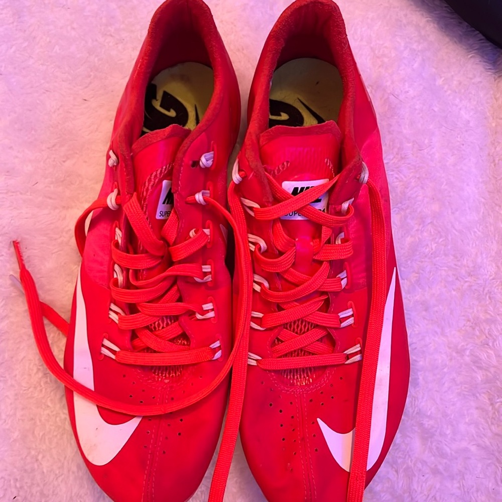 boys track spikes